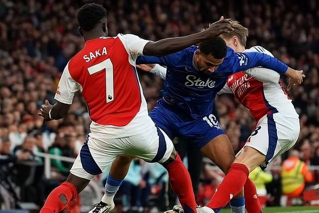 英超赛场亮点：热刺逆转切尔西,（英超焦点战：热刺上演逆转击败切尔西）