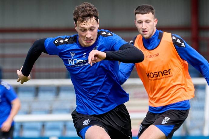 深陷交易流言！蒙克半场5中0后下半场被DNP，全场0分（交易传闻缠身！蒙克上半场5投全失，下半场未登场，最终0分）