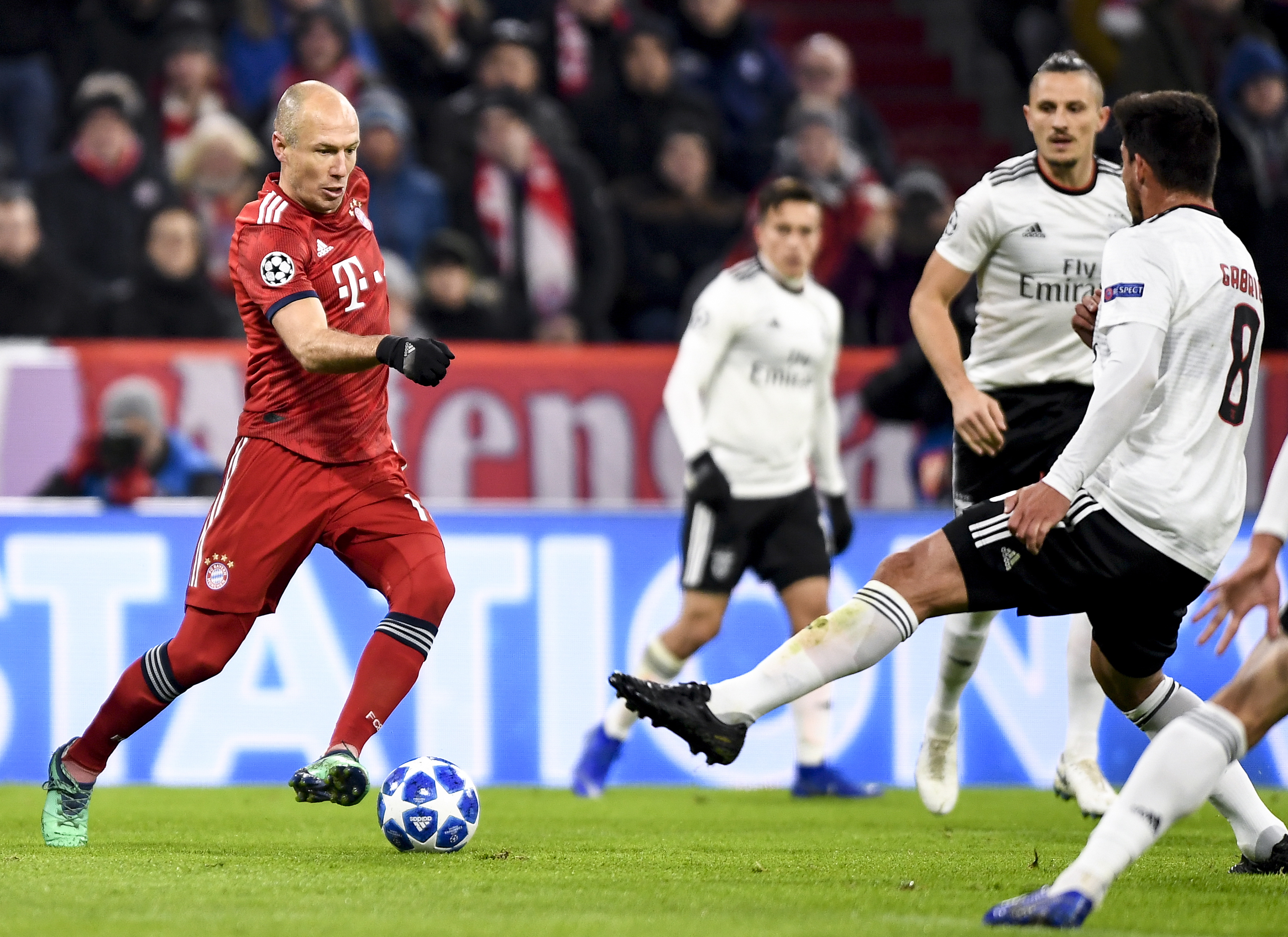 梅西：离开巴萨并非如我所愿，但我对巴萨的深情永恒不灭（梅西：离开巴萨非我本意，对巴萨的深情永不褪色）